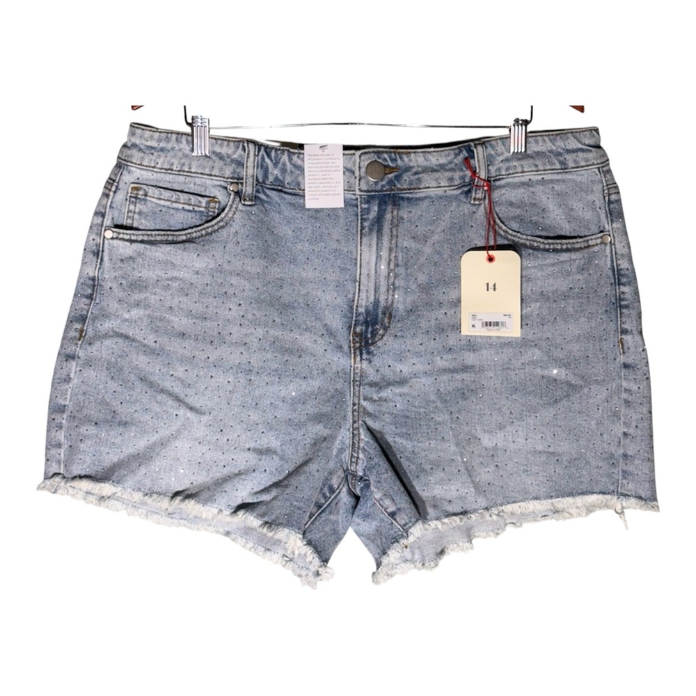 NEW Arula 4” Rhinestone High Rise Shorts in Light Wash